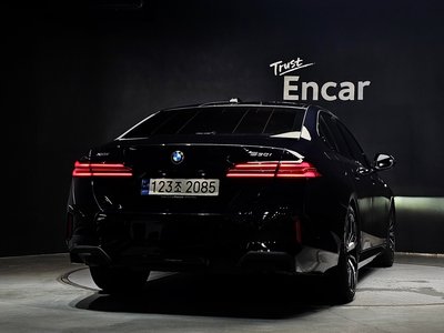 BMW 5 SERIES - 4