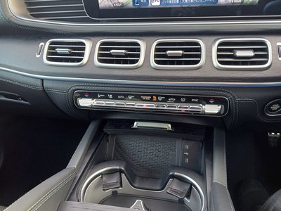 MERCEDES-BENZ GLS - 8