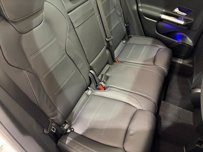 MERCEDES-BENZ GLA - 10