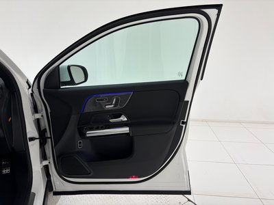 MERCEDES-BENZ GLA - 8