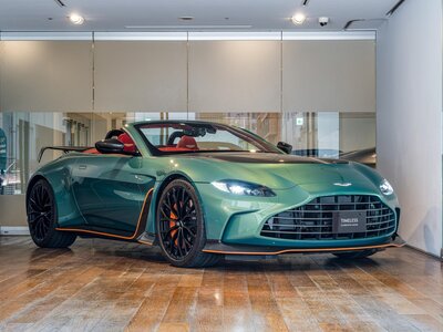 ASTON MARTIN VANTAGE - 4
