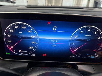 صورة 2 لـ 2025 Mercedes-BENZ GLC