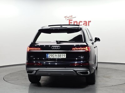 AUDI Q7 - 4