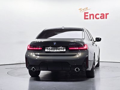 صورة 4 لـ 2025 BMW 3 SERIES