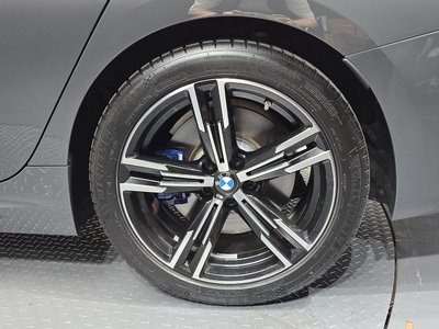 صورة 8 لـ 2025 BMW 3 SERIES
