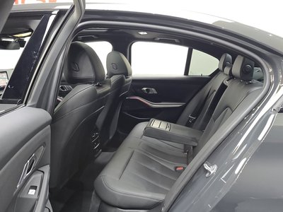 2025 BMW 3 SERIES 缩略图 18
