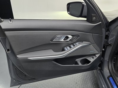 2025 BMW 3 SERIES 缩略图 14