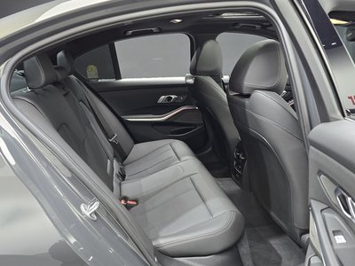 2025 BMW 3 SERIES 缩略图 17