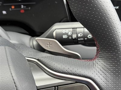 صورة مصغرة 44 لـ 2026 Lexus RX