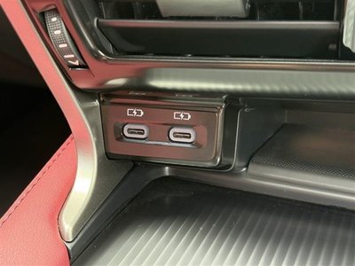 صورة مصغرة 35 لـ 2026 Lexus RX
