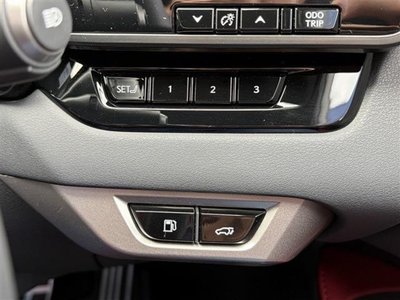 صورة مصغرة 50 لـ 2026 Lexus RX