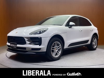 PORSCHE MACAN - 1