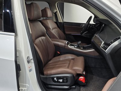 2021 BMW X5 — миниатюра 16