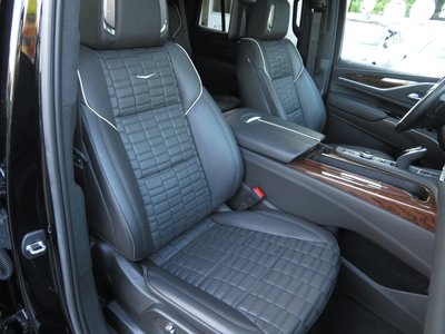 CADILLAC ESCALADE - 9