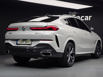 2021 BMW X6 — фото 4