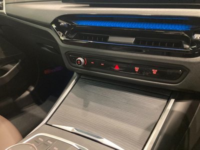 2025 BMW 3 SERIES — миниатюра 30