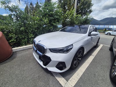 صورة 1 لـ 2024 BMW 5 SERIES