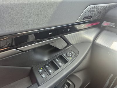 صورة مصغرة 13 لـ 2024 BMW 5 SERIES