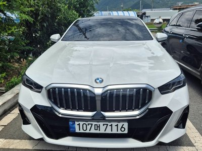 صورة 5 لـ 2024 BMW 5 SERIES