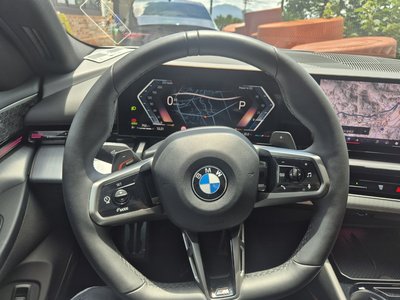 صورة مصغرة 11 لـ 2024 BMW 5 SERIES