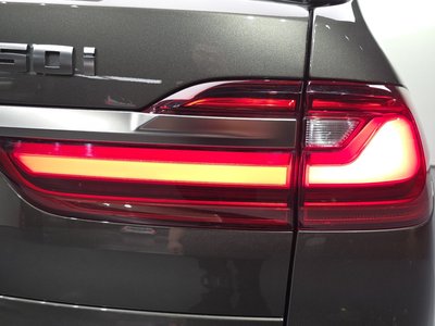 BMW X7 - 10