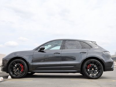 PORSCHE MACAN - 6