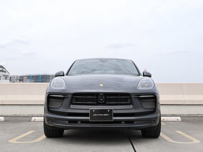 PORSCHE MACAN - 4