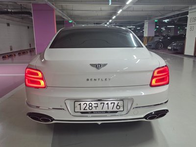 صورة 3 لـ 2022 Bentley FLYING SPUR