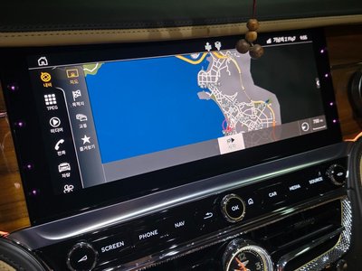 2022 Bentley FLYING SPUR — миниатюра 13