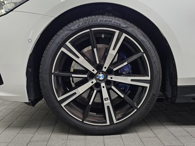 2025 BMW 5 SERIES photo 6