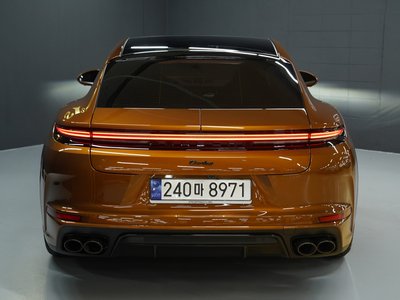 صورة 3 لـ 2024 Porsche PANAMERA