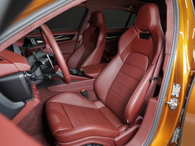 صورة 10 لـ 2024 Porsche PANAMERA