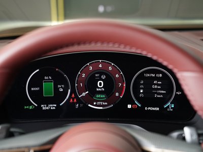 صورة 8 لـ 2024 Porsche PANAMERA
