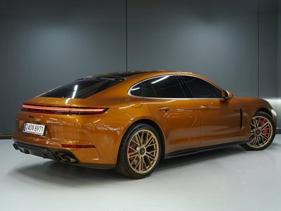 صورة 5 لـ 2024 Porsche PANAMERA