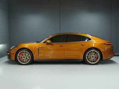 صورة 6 لـ 2024 Porsche PANAMERA