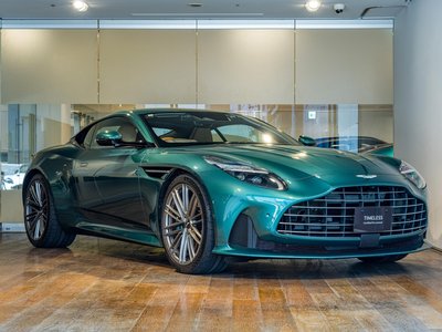 ASTON MARTIN DB12 - 3