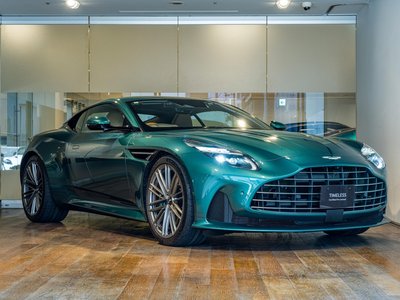 ASTON MARTIN DB12 - 4