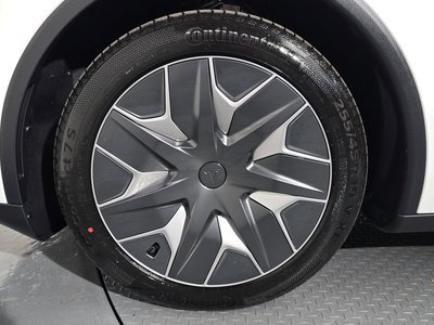 TESLA MODEL Y - 6
