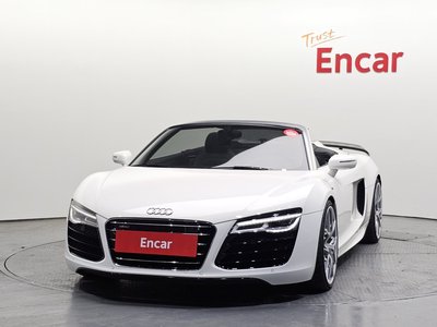 AUDI R8 - 2