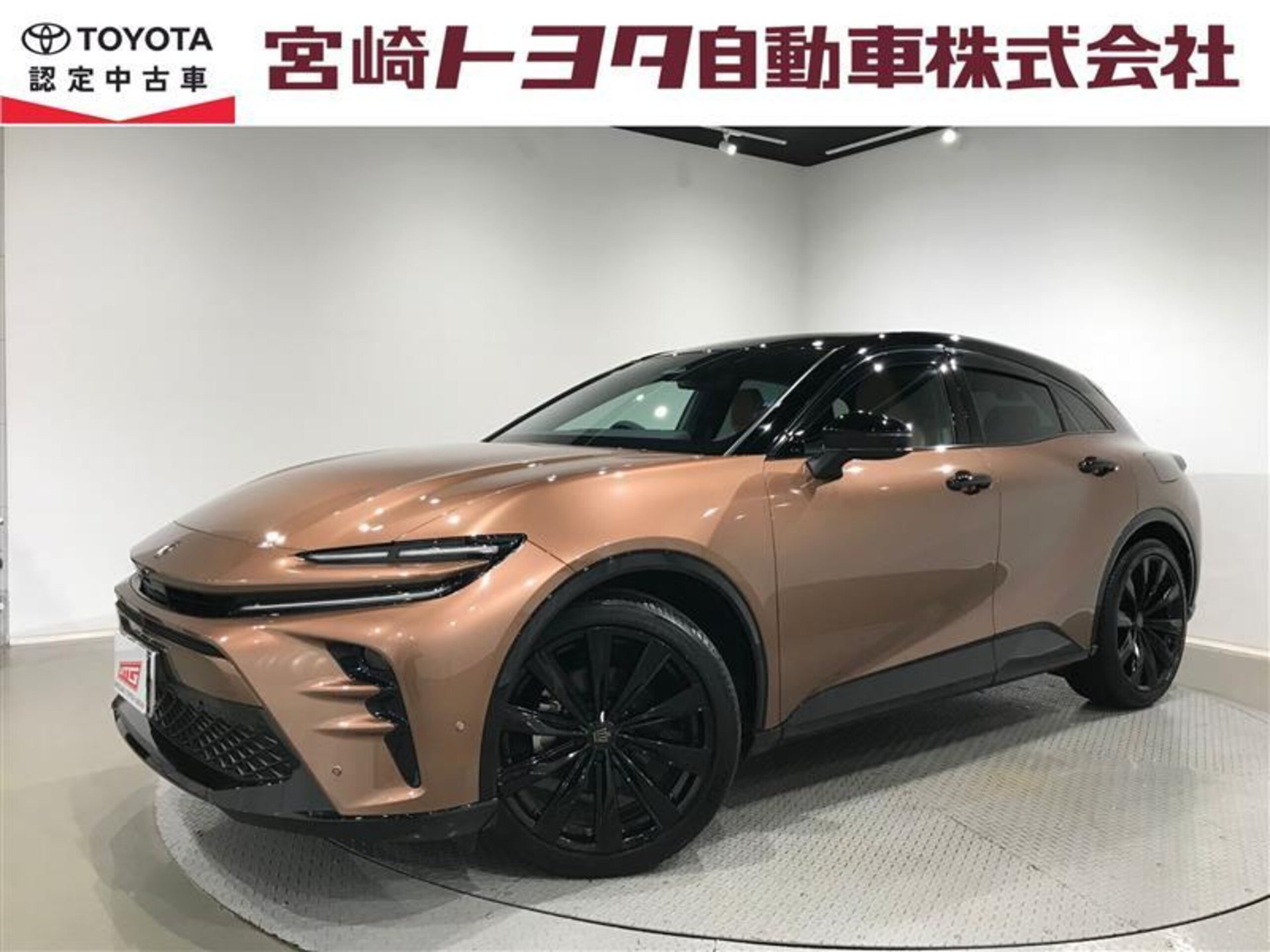 TOYOTA CROWN SPORT - View 1