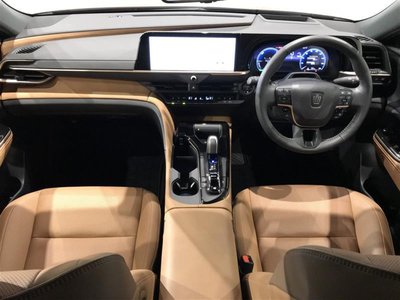 TOYOTA CROWN SPORT - 2