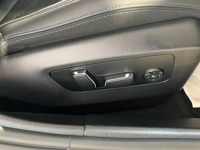 2025 BMW 5 SERIES thumbnail 30