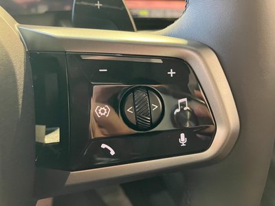 2025 BMW 5 SERIES thumbnail 37