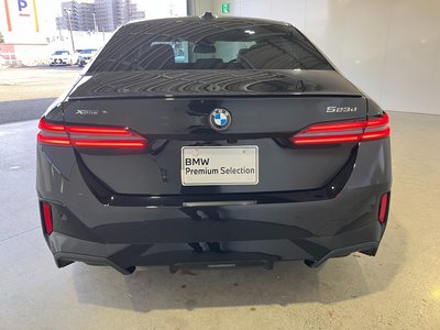 2025 BMW 5 SERIES thumbnail 13