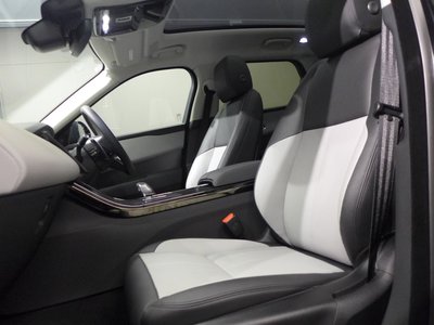 2025 LAND Rover RANGE ROVER VELAR thumbnail 23