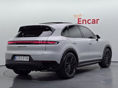 صورة 3 لـ 2025 Porsche CAYENNE