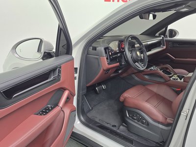 صورة 10 لـ 2025 Porsche CAYENNE
