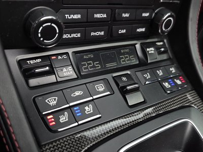 صورة مصغرة 16 لـ 2024 Porsche 718
