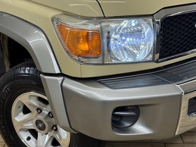2015 Toyota LAND CRUISER 70 — миниатюра 73