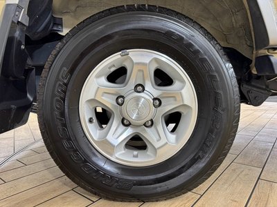 2015 Toyota LAND CRUISER 70 — миниатюра 23